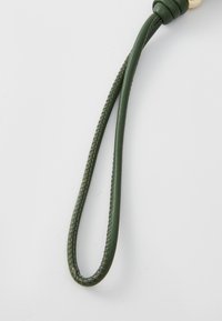Thumbnail Image 2