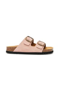 Rosa mockaskinns-sandaler med två justerbara spännen, korkfotbädd och strukturerad svart gummisula. Ingen klack, öppen tå-design.