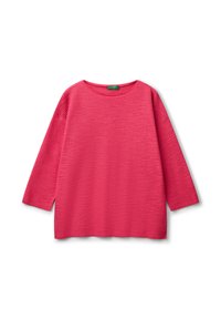 Rosa Pullover mit einem strukturierten, gerippten Muster. Hat einen runden Ausschnitt und Dreiviertelärmel. Weiches Material, lockere Passform.
