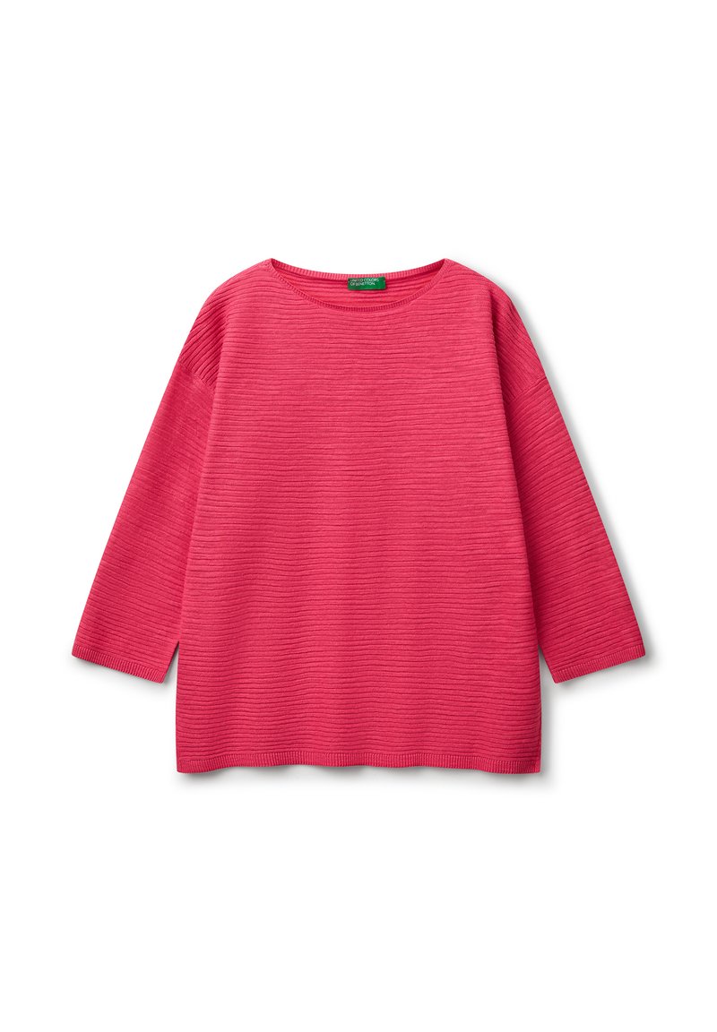 Rosa Pullover mit einem strukturierten, gerippten Muster. Hat einen runden Ausschnitt und Dreiviertelärmel. Weiches Material, lockere Passform.