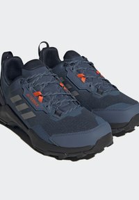 Adidas Terrex AX4 niebieski