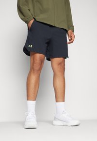 Under Armour VANISH SHORTS - Sportiniai šortai - black/morph green