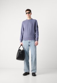 Thumbnail Image 6