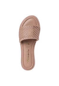 Sandalo slide in rosa oro con texture, cinturino intrecciato e suola imbottita. Presenta un sottopiede con marchio e bordi lisci. Calzature estive versatili.