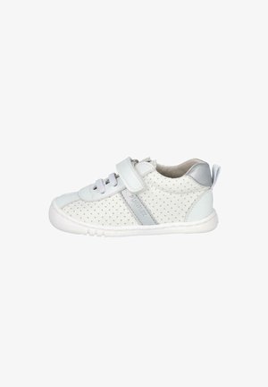 Bubble Bobble, ZAPATILLAS DEPORTIVAS BAREFOOT - Zapatos de bebé - white