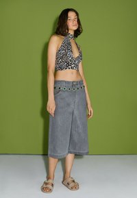 Bershka - - Top Miniatura obrazu 1