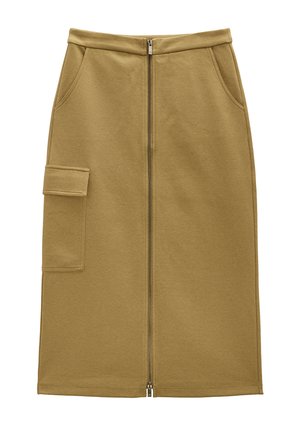 Khaki spódnica ołówkowa z teksturowanym wykończeniem, zapięcie na zamek z przodu, boczne kieszenie i kieszonka naszywna po lewej stronie dla dodatkowej funkcjonalności.