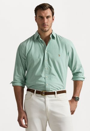 THE ICONIC OXFORD SHIRT - Button down-skjorte - cruise green