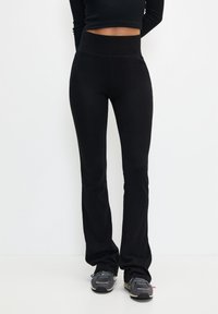 PULL&BEAR Broek - black