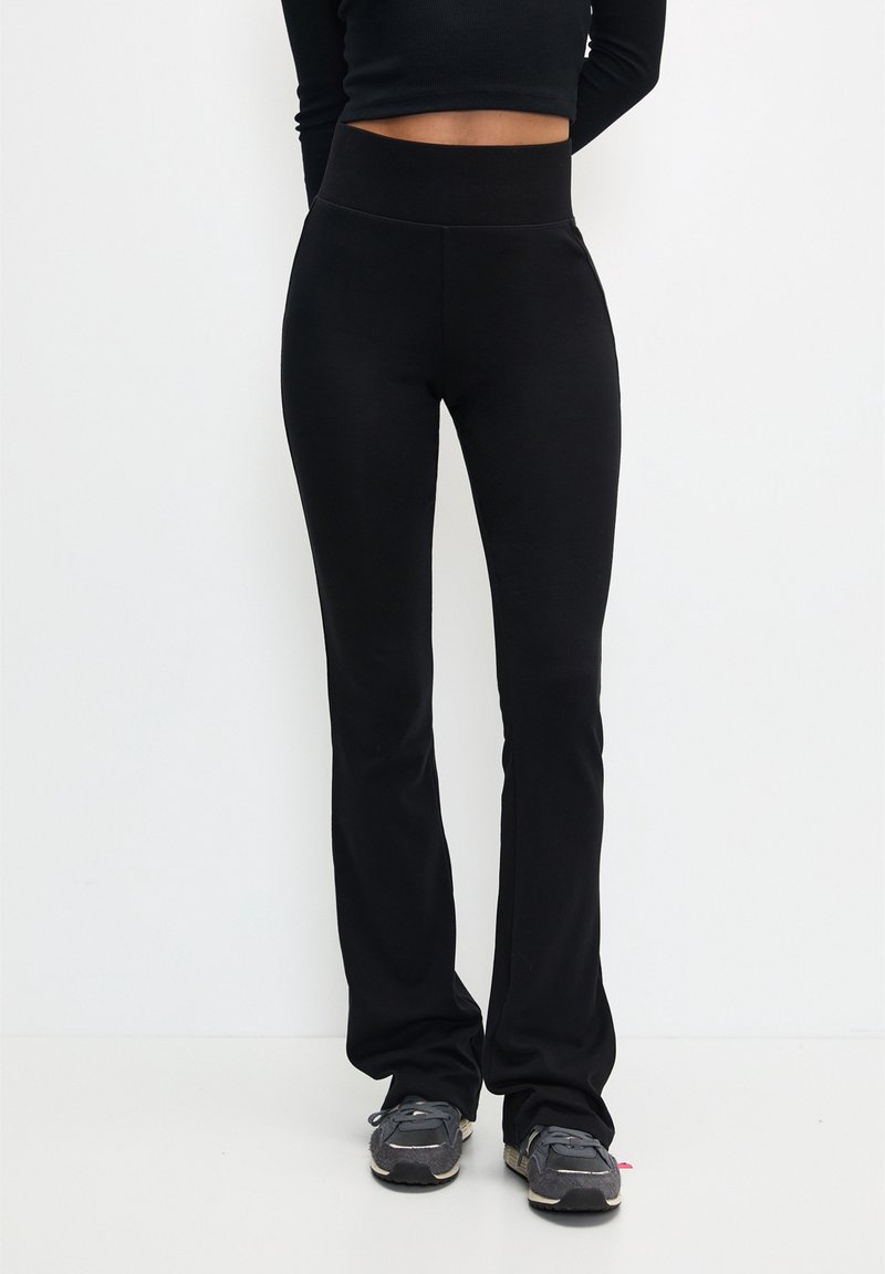 PULL&BEAR Broek - black