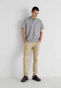DOCKERS ORIGINAL - Pantalon classique - safari