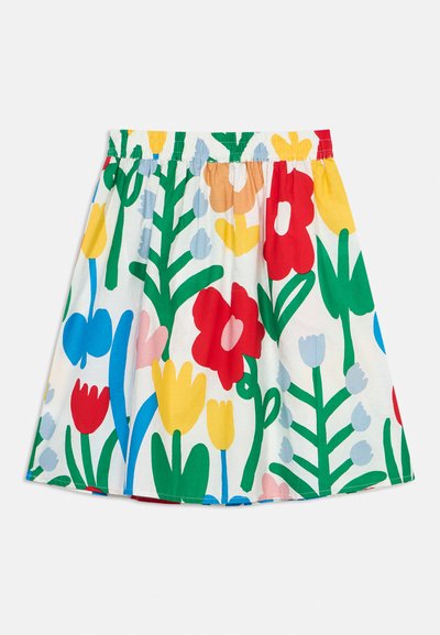 Λευκή φούστα με ελαστική μέση, διακοσμημένη με μεγάλα πολύχρωμα λουλουδένια σχέδια σε κόκκινες, κίτρινες, μπλε, πράσινες και ροδακινί αποχρώσεις.