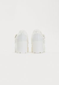 Koi Footwear TIRA RUFFLE MARY JANES PORCELAIN DELIGHTS EDITION - Apavi ar platformu un papēžiem - white