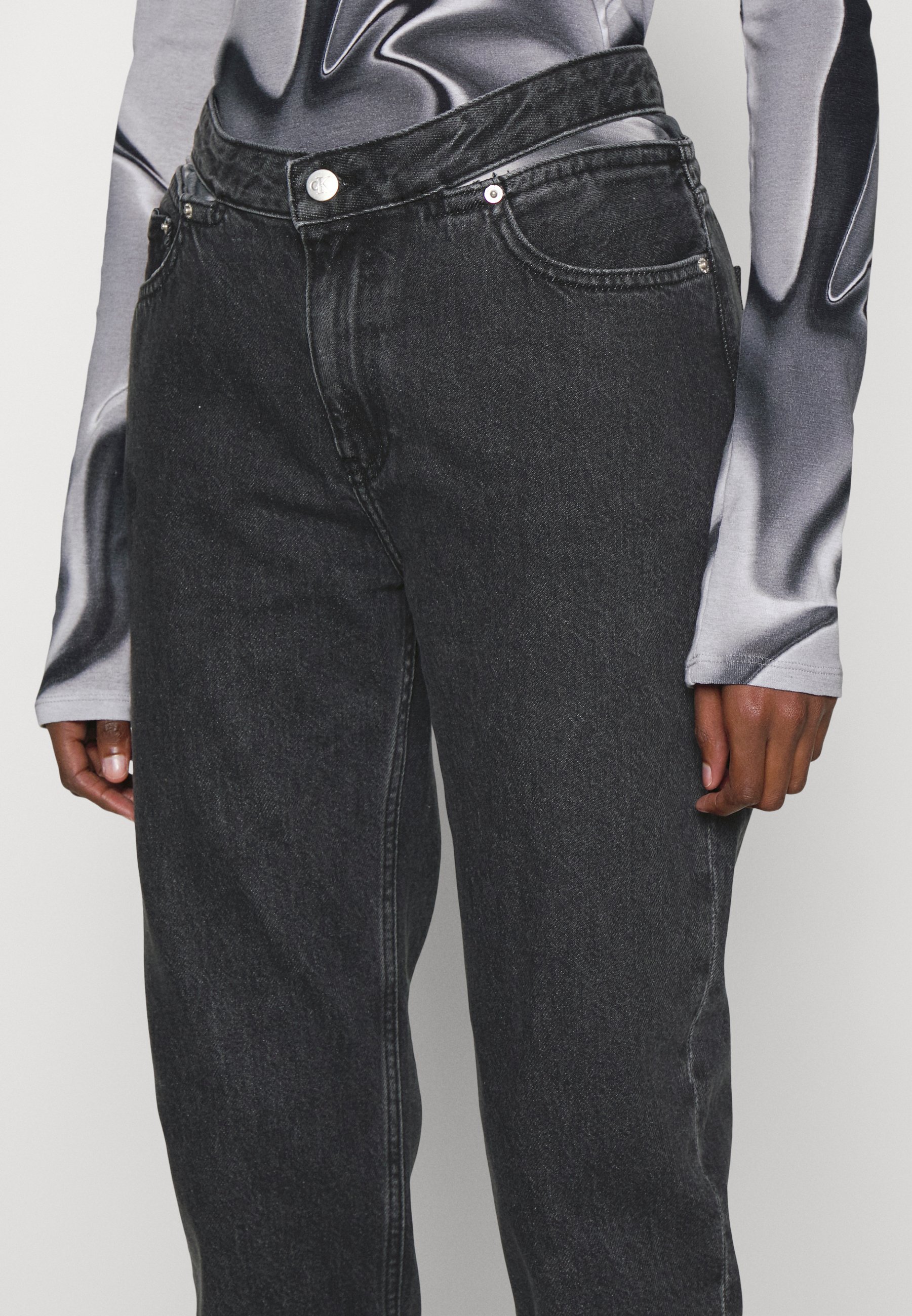 Calvin Klein Jeans MOM - Relaxed fit 