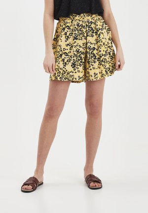 Shortsit - yellow