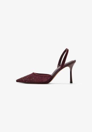 Décolleté slingback bordeaux con punta a punta, decorata con strass nella parte anteriore e tacco a stiletto sottile.