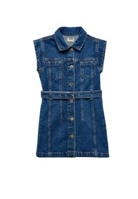 Denimmekko, jossa on kauluksellinen kaula, hihaton muotoilu, etutaskut, vyöllinen vyötärö ja nappikiinnitys keskitummassa sinisessä pesussa.