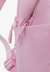 Jordan ALPHA MINI BACKPACK - Batoh - pink glaze
