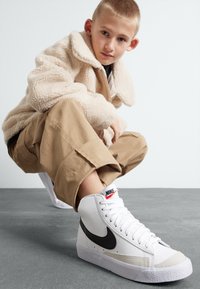 Chaussure Nike Blazer Basket Montante Nike Bebe Nike Sportswear