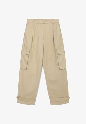 Beige Cargo-Hosen mit hoher Taille, Falten, zwei großen Seitentaschen und Knopfmanschetten. Hergestellt aus weichem Stoff mit glatter Textur.