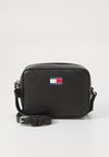 MUST CAMERA BAG - Skulderveske - black