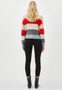 Bershka Skinny-Farkut - black