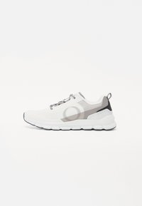 Marc O'Polo - OLIVER - Trainers - white/black Thumbnail Image 1