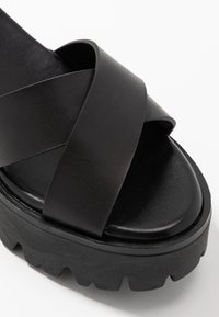 mtng SABA - Aukštakulniai sandalai - black
