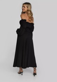 Madnezz House Kalhoty - black