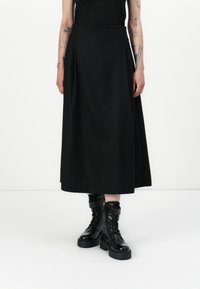 DRYKORN AMBAR - sukňa v tvare A - black