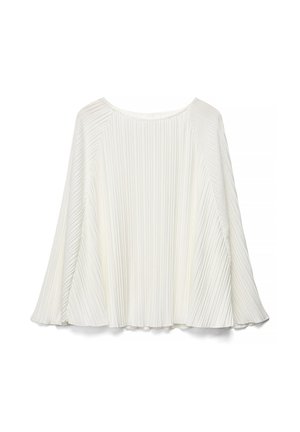 Biela plisovaná blúzka s dlhými rukávmi, lodičkovým výstrihom a rozšírenými rukávmi, zobrazená na bielom pozadí.