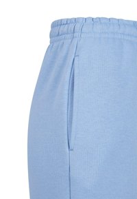 Urban Classics FLUFFY - Joggebukse - powderblue