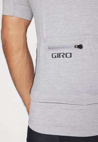 Giro NEW ROAD  - Biciklistički dres - sharkskin heather