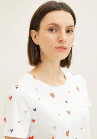 TOM TAILOR T-Shirt print - offwhite red heart design