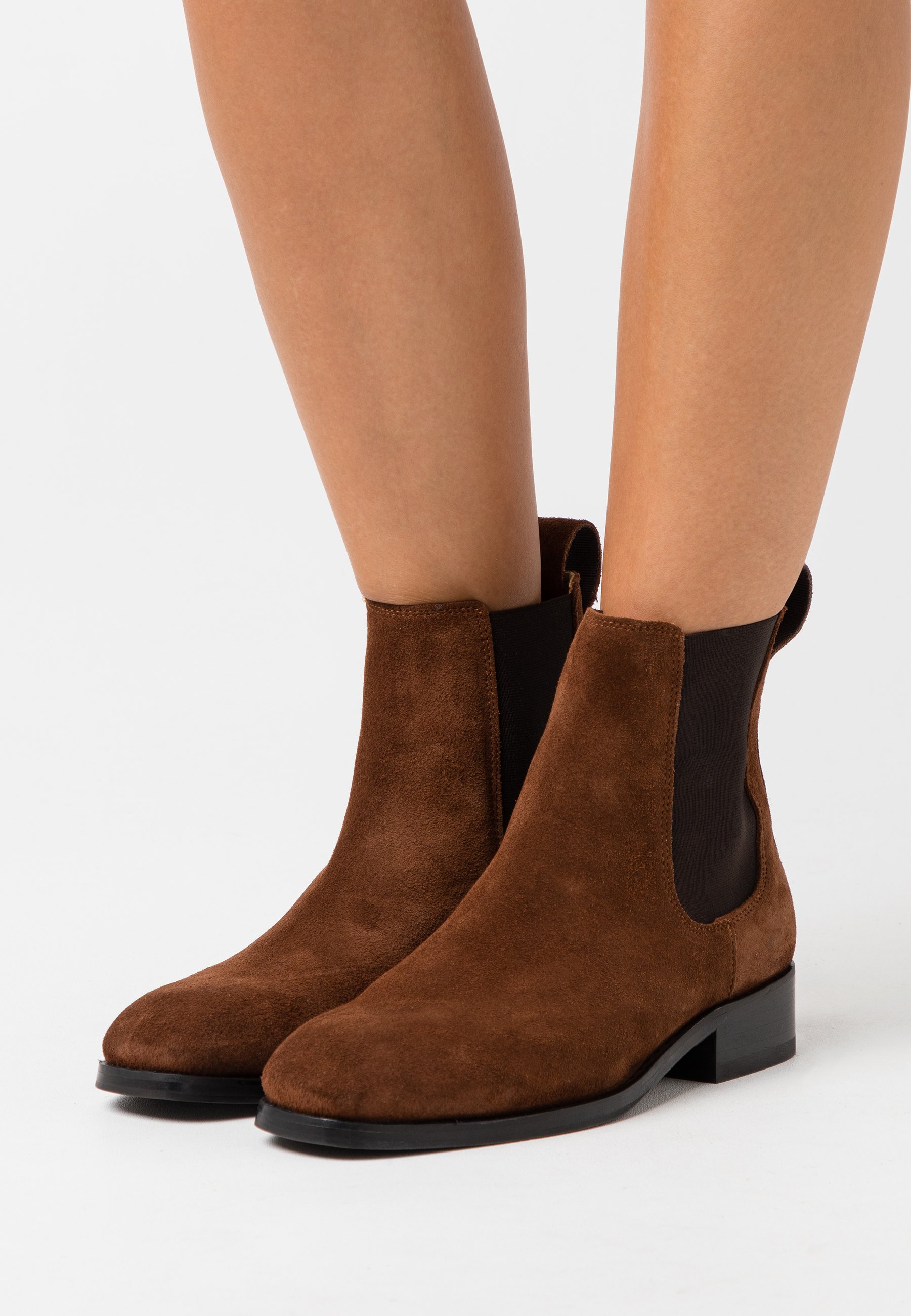 ELLARIA Korte laarzen dark brown ELLARIA Korte laarzen dark brown