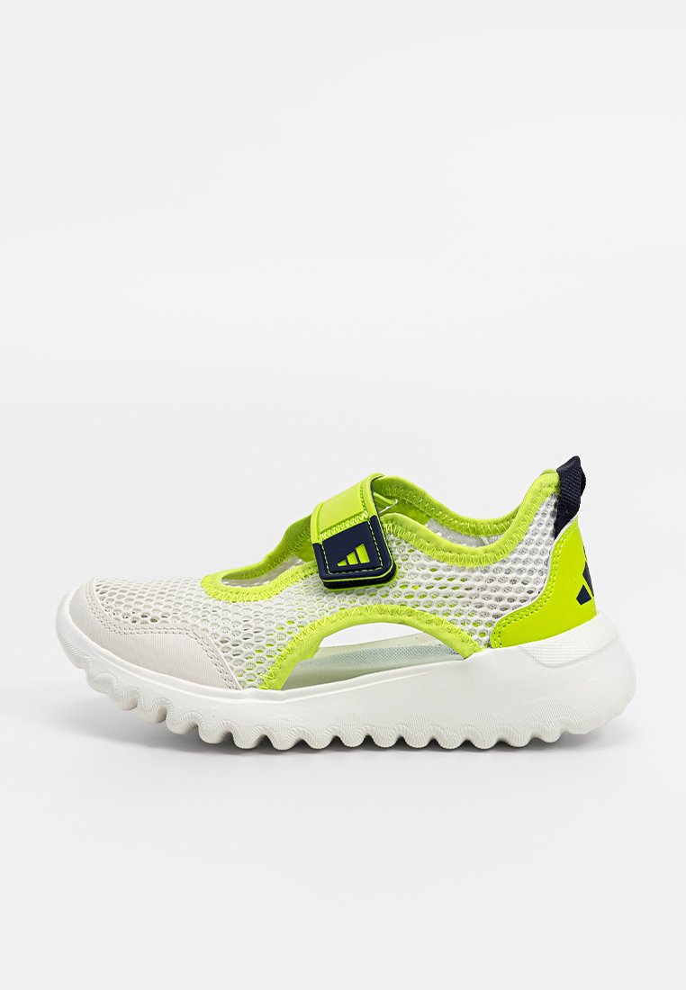 adidas Sportswear Sandały trekkingowe mleczny