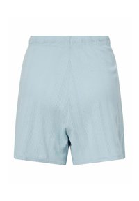 Gaiši zili šorti ar teksturētu rakstu, kuriem ir vertikālas līnijas un mazi caurumiņi. Elastīga josta komfortam, taisna piegriešana.