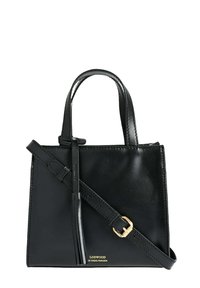 Sac à main en cuir noir avec deux poignées supérieures, une bandoulière réglable avec boucle dorée et un petit texte de marque doré en bas à l'avant.