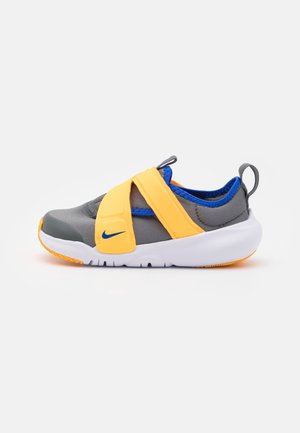 Sneakersy niskie