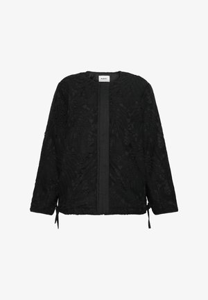 Veste noire en tissu texturé avec des broderies florales intricées, encolure ronde, fermeture avant discrète et liens ajustables à l'ourlet.