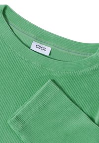 Grün gestreiftes Langarmshirt mit rundem Ausschnitt und "Cecil"-Markenlabel im Kragen.