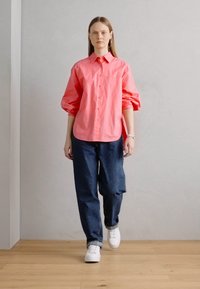Thumbnail Image 2