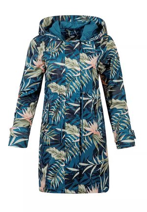 Wodoodporna kurtka z kapturem w granatowej kolorystyce, zdobiona kolorowym, tropikalnym wzorem liści w odcieniach zieleni i różu, z talią ściąganą w pasie oraz dwiema kieszeniami.