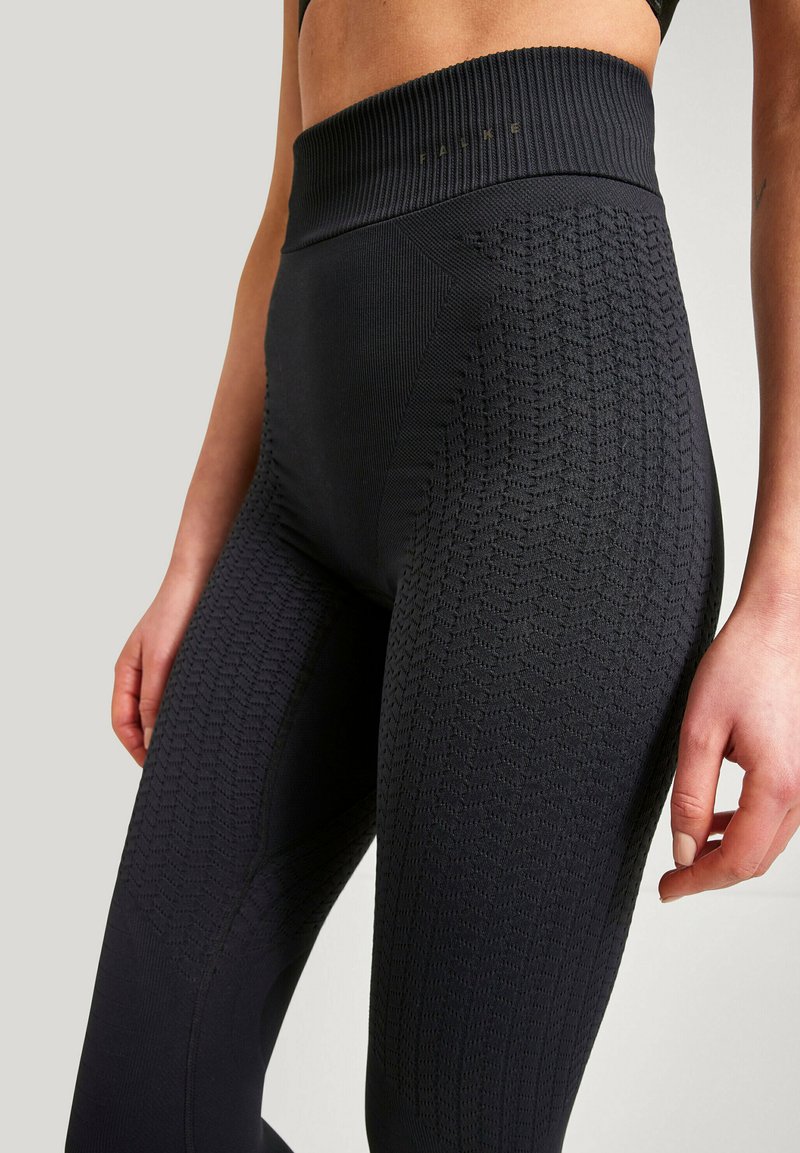 Porno aktyorlar reklama Nima uchun qizlarda katta kokrak uchlari bor?