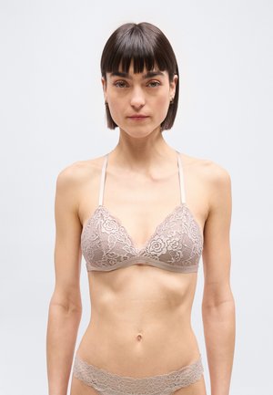 ONLCHLOE PADDED RACER BRALETTE - Trokutasti grudnjak - etherea