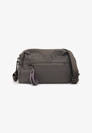 Sac bandoulière gris avec poche avant zippée et sangle réglable, marqué du texte « "MARIAMARE" » et d'un curseur de fermeture éclair assorti.