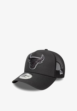 Black adjustable mesh baseball cap with Chicago Bulls logo embroidered on front and New Era logo on side.