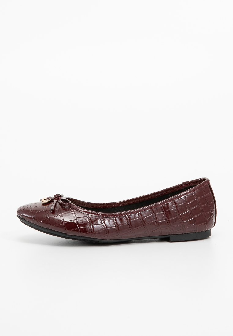 Dune London Ballet pumps berry