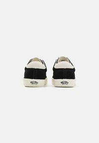 Vans SPORT UNISEX - Tenisky - black