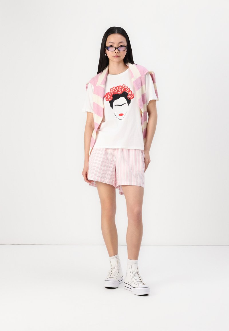 JDY KIRA - T-shirt con stampa - black/nero